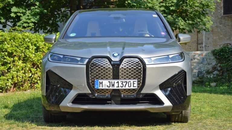 BMW probará un iX con una autonomía de 600 millas
