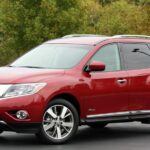 Nissan Pathfinder retirado del mercado debido a la apertura del capó