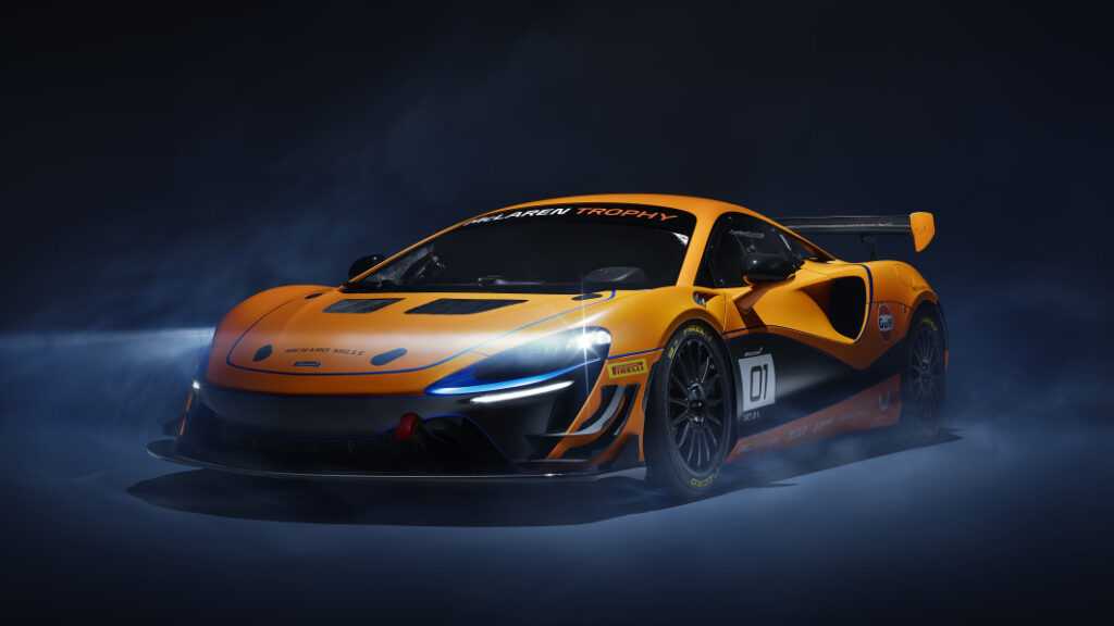 McLaren Artura Trophy lanza un auto de carreras GT4