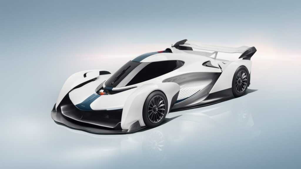 El McLaren Solus ruge en la Semana del Automóvil de Monterey con el motor V10 de 5.2 litros