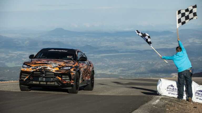 La nueva variante Lamborghini Urus establece el récord de SUV en Pikes Peak