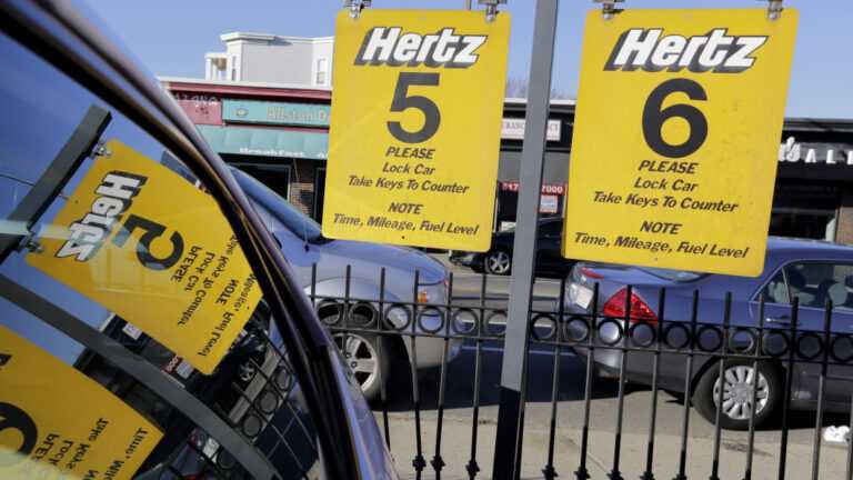 Hertz se asocia con BP para cargadores de vehículos eléctricos en América del Norte